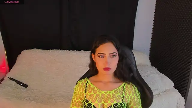 rosario215B online show from November 29, 2025, 4:23 am