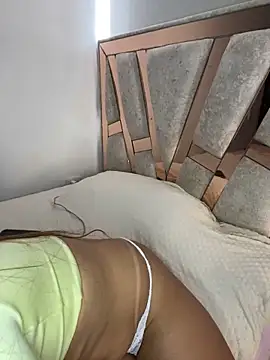 NatashaCruz- online show from February 18, 2026, 9:11 pm