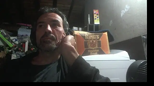 Snapshot of Anarchy_Burger chatting on June 2, 2026, 12:16 pm Anarchy Burger online show from June 2, 2026, 12:16 pm