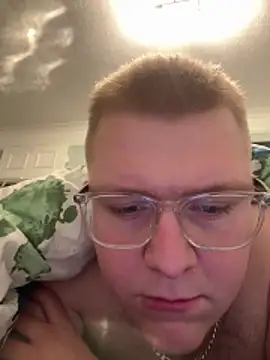 Snapshot of harryletsgo chatting on February 27, 2026, 12:22 am harryletsgo online show from February 27, 2026, 12:22 am