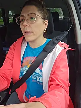 Ellie-L-Elizabeth online show from June 18, 2026, 2:33 pm