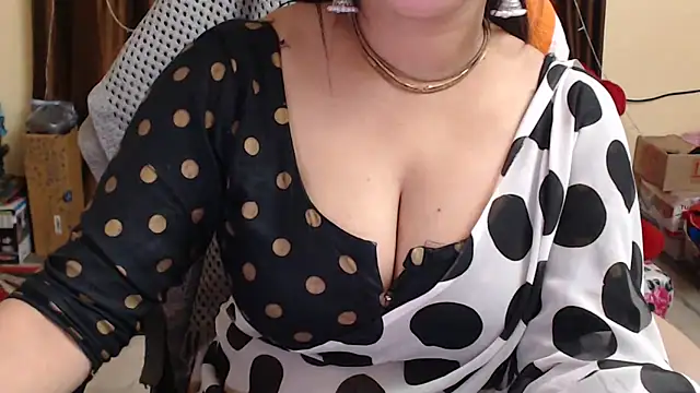 Snapshot of Naughty_Kashish chatting on March 6, 2025, 9:47 am Naughty Kashish online show from March 6, 2025, 9:47 am