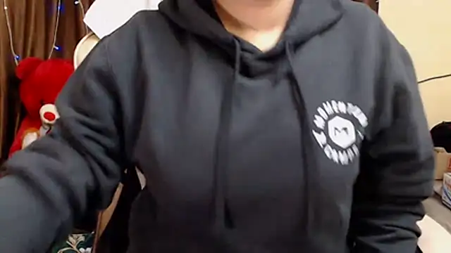 Snapshot of Naughty_Kashish chatting on December 2, 2025, 6:26 am Naughty Kashish online show from December 2, 2025, 6:26 am