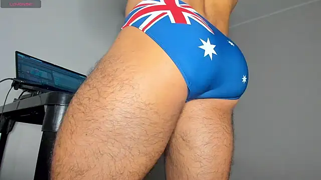 Snapshot of MikeMiller2 chatting on October 24, 2025, 1:15 am MikeMiller2 online show from October 24, 2025, 1:15 am