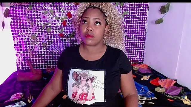 niawk  online show from September 13, 2025, 1:33 pm