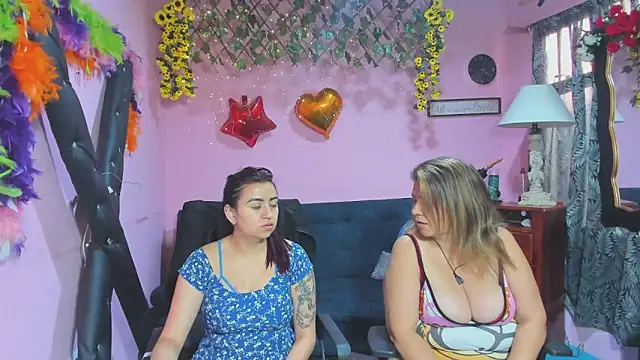 lesbiancuple online show from February 27, 2026, 11:54 am