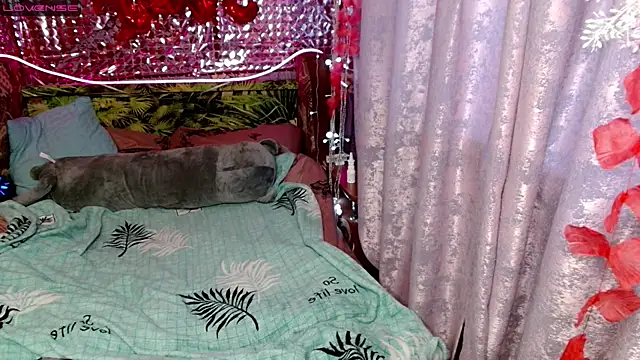 Careys universe online show from March 6, 2025, 2:19 am