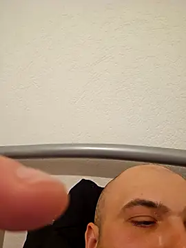 mario890605 online show from September 17, 2025, 9:39 pm