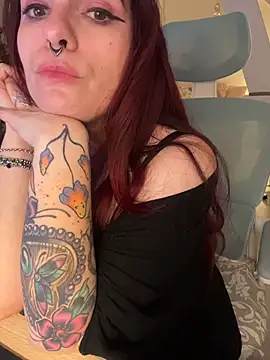 LunaMoongirl online show from November 29, 2025, 5:35 pm