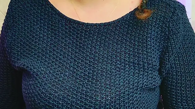 KarinaNoir online show from April 7, 2026, 3:52 am