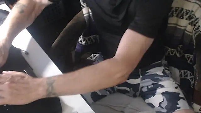 QueenDenizeAndTheCaptain online show from October 6, 2025, 9:10 am