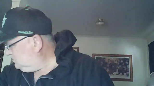 HOTANAL online show from October 18, 2025, 10:23 pm