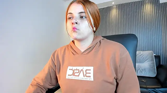 Snapshot of kimbrownn chatting on November 25, 2025, 12:16 pm kimbrownn online show from November 25, 2025, 12:16 pm