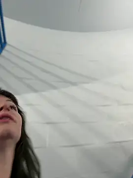 annablisss online show from March 18, 2025, 3:02 am