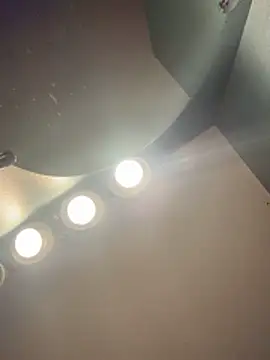 annablisss online show from February 15, 2026, 7:51 am