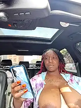 markquanna online show from October 2, 2025, 5:38 pm