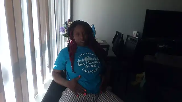 markquanna online show from October 10, 2025, 4:41 pm