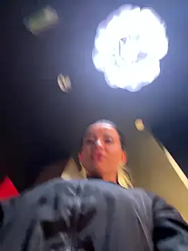 Snapshot of CrazzyChicks chatting on November 1, 2025, 7:57 am CrazzyChicks online show from November 1, 2025, 7:57 am