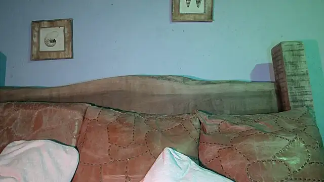 Snapshot of Lilmuh_ chatting on March 2, 2025, 12:42 am Lilmuh online show from March 2, 2025, 12:42 am