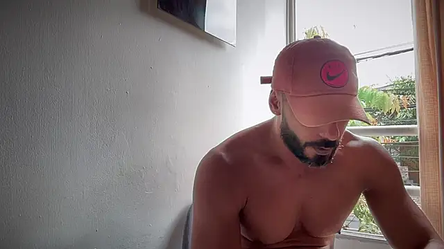 Snapshot of romeolovedark chatting on February 1, 2026, 5:00 pm romeolovedark online show from February 1, 2026, 5:00 pm