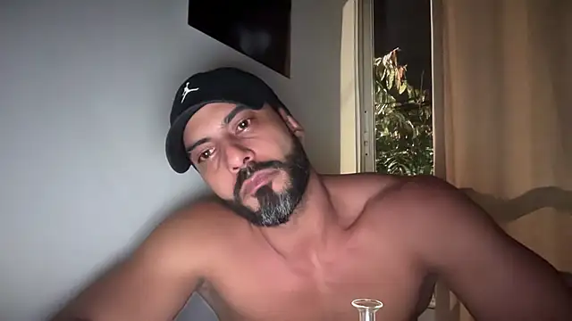 Snapshot of romeolovedark chatting on February 3, 2026, 7:02 am romeolovedark online show from February 3, 2026, 7:02 am