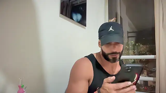 Snapshot of romeolovedark chatting on February 3, 2026, 12:32 am romeolovedark online show from February 3, 2026, 12:32 am