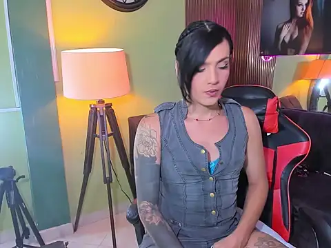 ximena22love online show from November 21, 2025, 9:25 pm