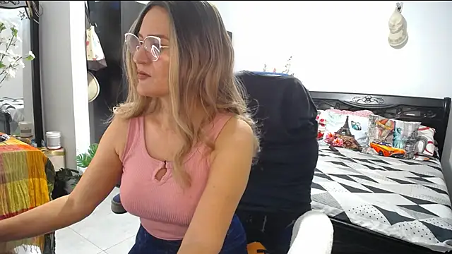 Xiimen online show from January 29, 2025, 12:54 am