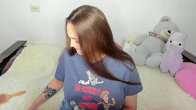 Snapshot of NataliEvans chatting on September 25, 2025, 2:56 pm NataliEvans online show from September 25, 2025, 2:56 pm