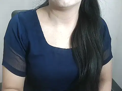 Snapshot of Chanchal--Navya chatting on December 2, 2025, 6:53 pm Chanchal--Navya online show from December 2, 2025, 6:53 pm