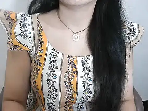 Snapshot of Chanchal--Navya chatting on October 29, 2025, 5:45 pm Chanchal--Navya online show from October 29, 2025, 5:45 pm