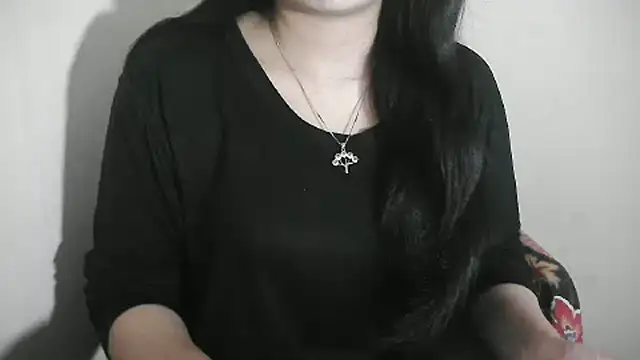 Snapshot of Chanchal--Navya chatting on March 19, 2025, 5:28 pm Chanchal--Navya online show from March 19, 2025, 5:28 pm