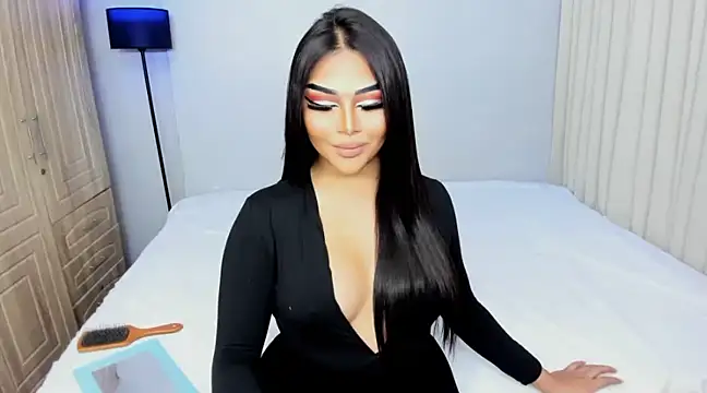 Snapshot of shantal_r0mance chatting on March 5, 2025, 12:27 am shantal r0mance online show from March 5, 2025, 12:27 am