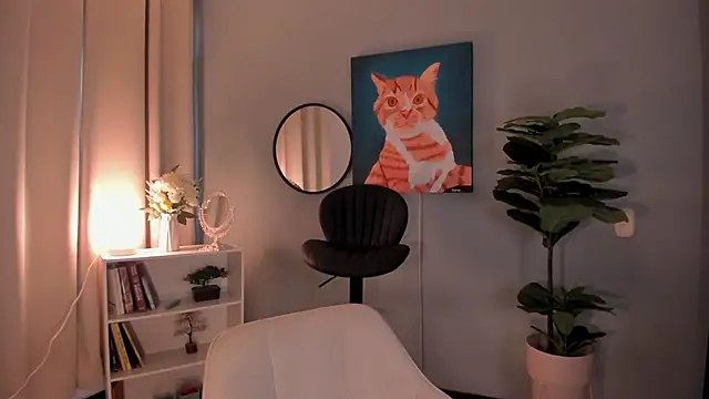 LiaPearce online show from November 4, 2025, 12:31 pm