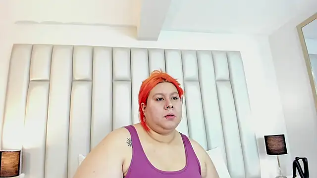 aandreaperez online show from November 13, 2025, 11:25 am