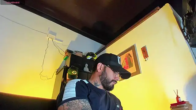 CamiloGray  online show from December 2, 2025, 1:57 pm