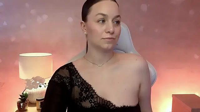 Snapshot of MilaFleur chatting on May 22, 2026, 2:04 pm MilaFleur online show from May 22, 2026, 2:04 pm