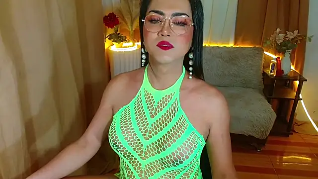 Snapshot of negrashemalexxx chatting on November 4, 2025, 10:57 pm negrashemalexxx online show from November 4, 2025, 10:57 pm