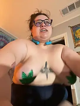 Snapshot of ItsBunniBabe chatting on July 17, 2026, 2:31 am ItsBunniBabe online show from July 17, 2026, 2:31 am