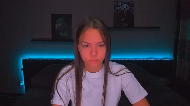 Snapshot of AlexaBarkley chatting on December 18, 2025, 12:16 am AlexaBarkley online show from December 18, 2025, 12:16 am