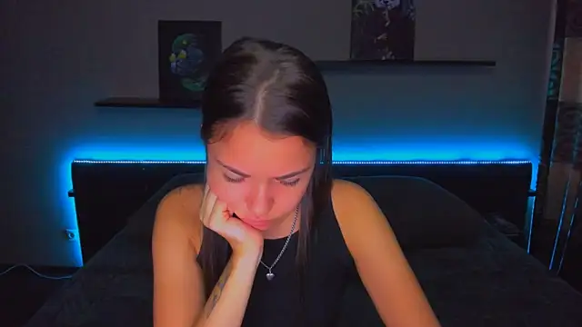 Snapshot of AlexaBarkley chatting on October 3, 2025, 12:25 am AlexaBarkley online show from October 3, 2025, 12:25 am