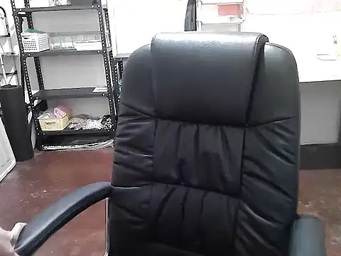 Alexiadreamer online show from April 14, 2026, 2:22 pm