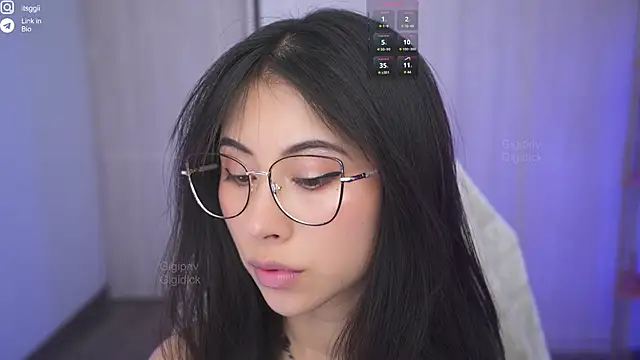 Snapshot of Gigi_ohlala chatting on September 12, 2025, 7:46 pm Gigi ohlala online show from September 12, 2025, 7:46 pm