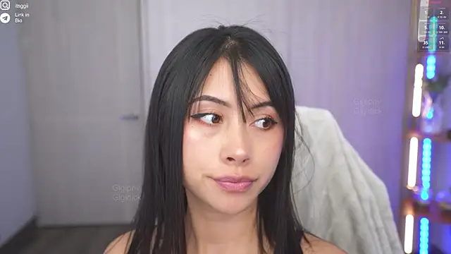 Snapshot of Gigi_ohlala chatting on September 15, 2025, 7:58 pm Gigi ohlala online show from September 15, 2025, 7:58 pm