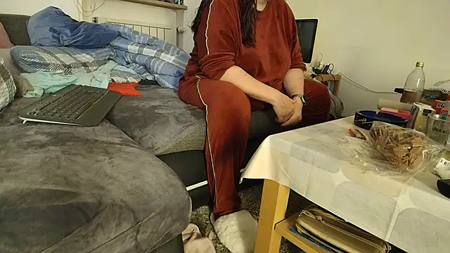 HotBiPaar online show from December 16, 2024, 12:59 am