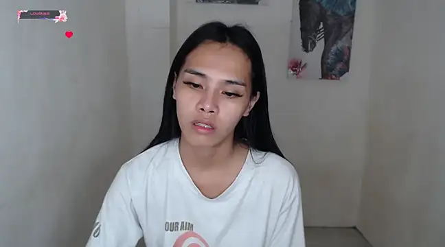 Snapshot of shecutie69 chatting on March 8, 2025, 2:23 am shecutie69 online show from March 8, 2025, 2:23 am