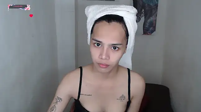 Snapshot of shecutie69 chatting on March 3, 2025, 8:30 am shecutie69 online show from March 3, 2025, 8:30 am