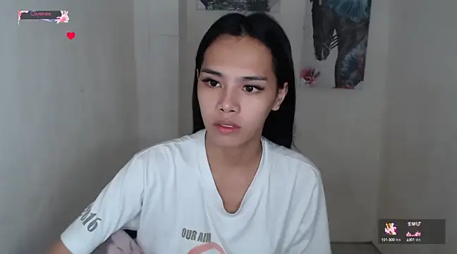 Snapshot of shecutie69 chatting on March 7, 2025, 11:16 pm shecutie69 online show from March 7, 2025, 11:16 pm