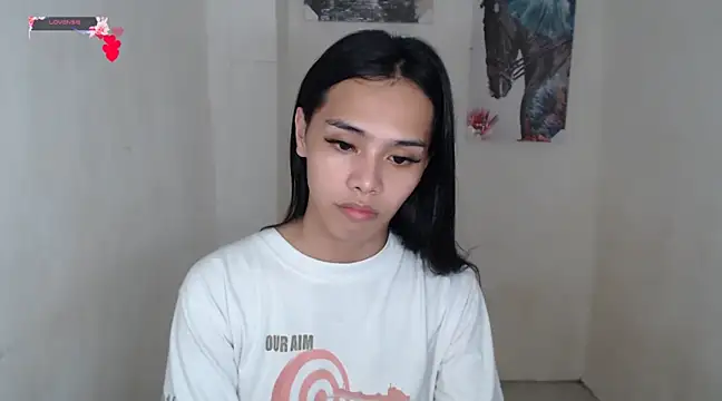 Snapshot of shecutie69 chatting on March 8, 2025, 8:22 am shecutie69 online show from March 8, 2025, 8:22 am