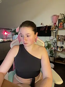 sweetest pie online show from November 21, 2025, 3:55 pm